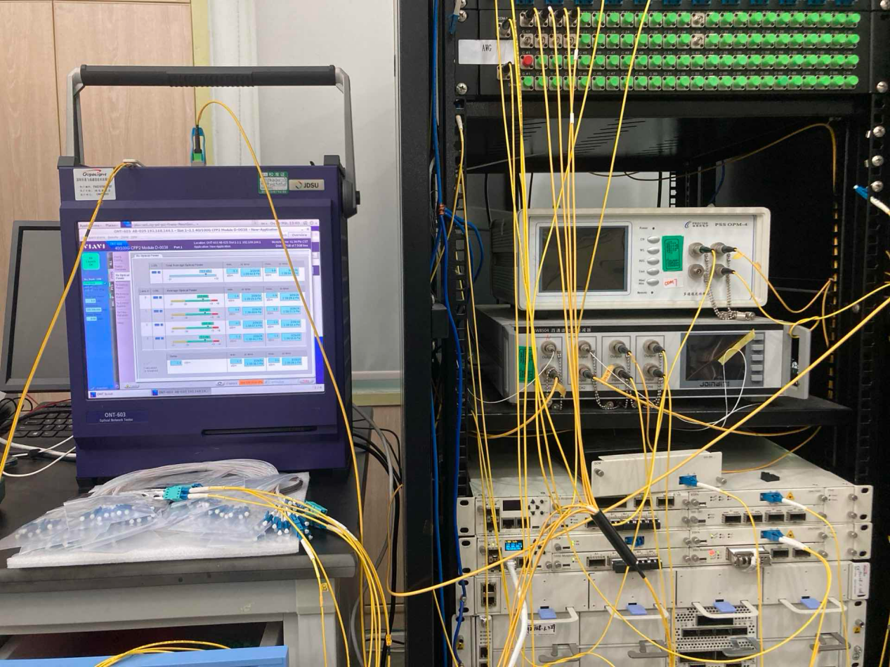 易飞扬采用C-波段平行波分DWDM光器件定义专网级AWGR全光交换解决方案插图5